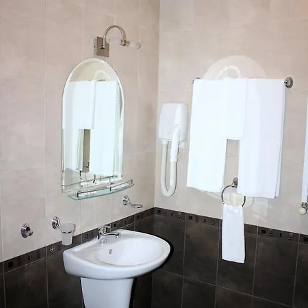 Szálloda Elegant Karnobat